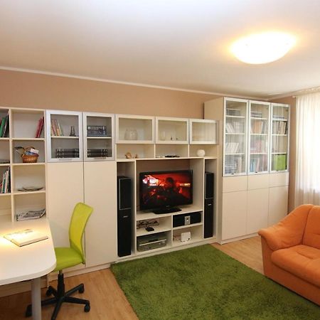 Fast Friend - Cozy Apartment In The Center With Private Garage 里耶卡 外观 照片