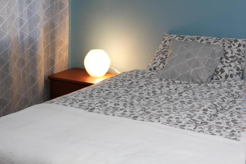 Fast Friend - Cozy Apartment In The Center With Private Garage 里耶卡 外观 照片
