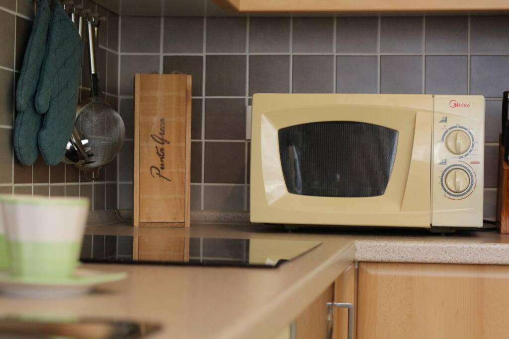 Fast Friend - Cozy Apartment In The Center With Private Garage 里耶卡 外观 照片